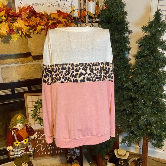 NWOT SHEIN Top - Picture 2 of 3